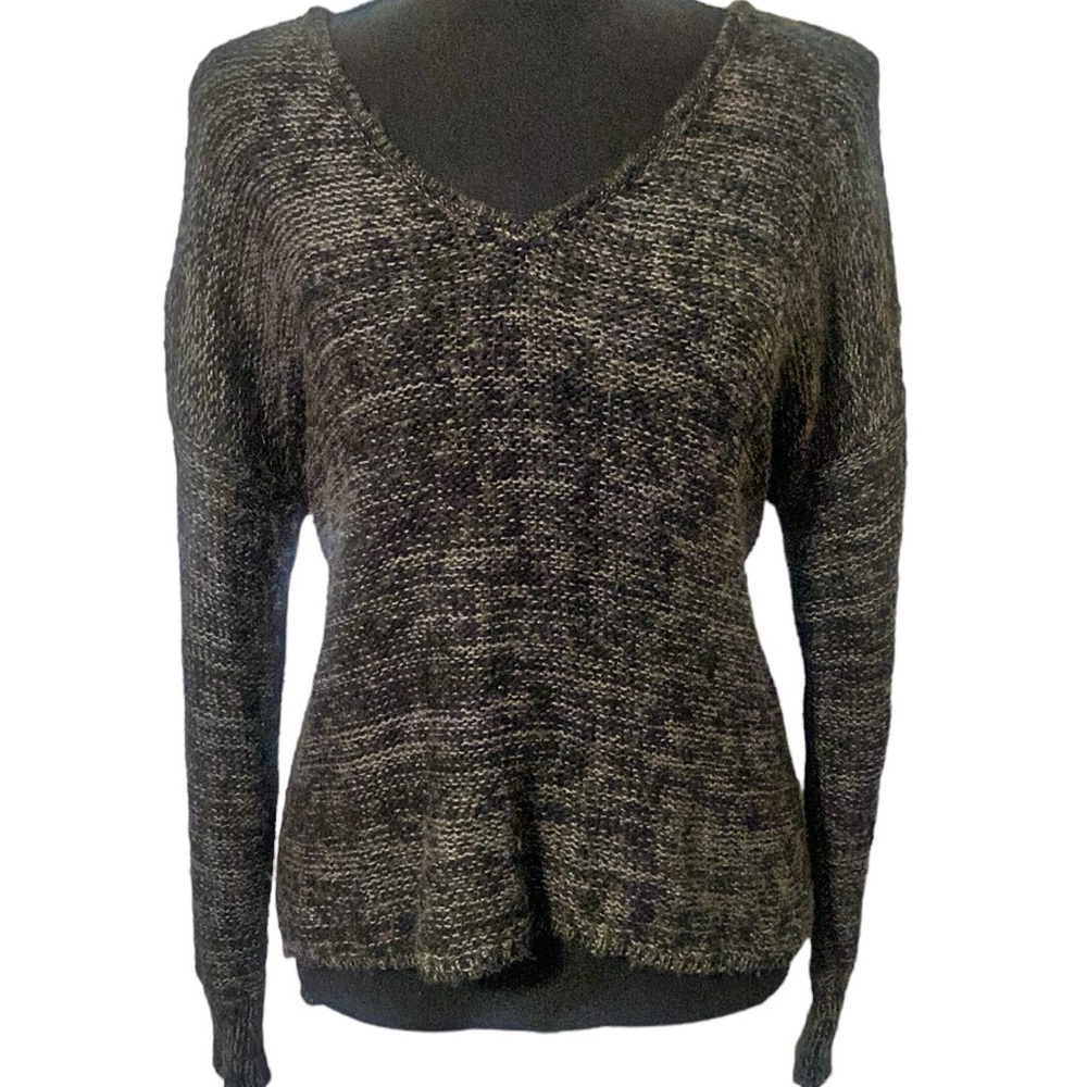 Medium knit sweater